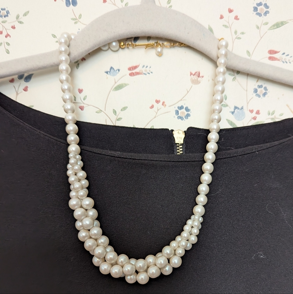 Pearl Necklace Single Strand turns into 3 Strand Twist 8.5" Classy Preppy